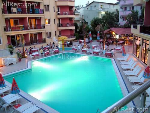Club Palm Hotel & Apartment 10